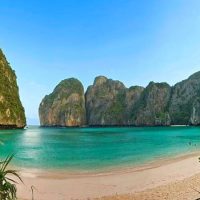 4 Tempat Wisata Paling Hits di Pulau Ko Phi Phi Le, Thailand