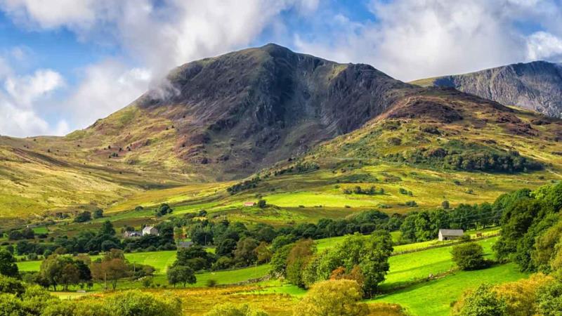 7 Tempat Wisata Paling Hits di Wales