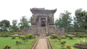 Candi Badut, Jejak Sejarah yang Mengagumkan di Malang