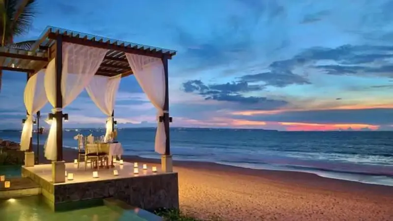 Panduan Wisata Pantai Seminyak, Menyusuri Keindahan Pantai, Kuliner, dan Belanja di Bali