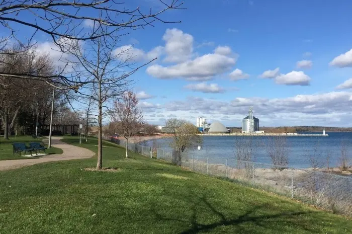 Lake View Park Destinasi Rekreasi Alam yang Memikat di Islamabad